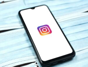 How to copy Instagram caption and comment